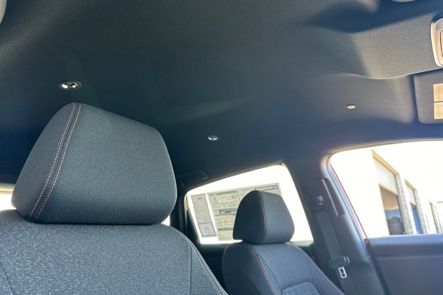 Vehicle image 18 of 33