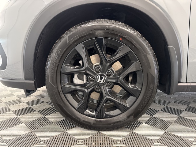 Vehicle image 10 of 30