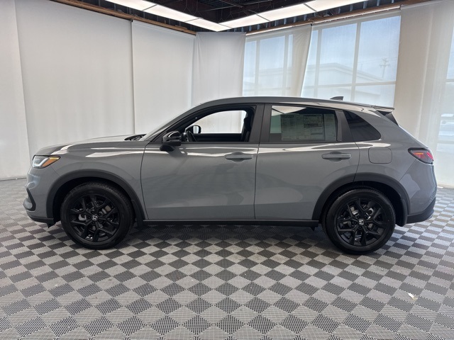 Vehicle image 2 of 30
