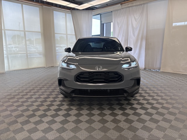 Vehicle image 4 of 30