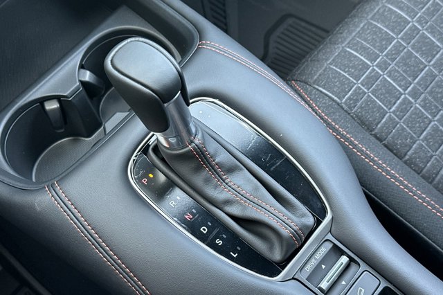 Vehicle image 23 of 33