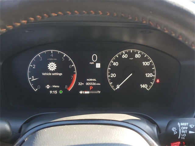 Vehicle image 27 of 35