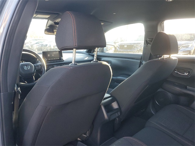 Vehicle image 12 of 35