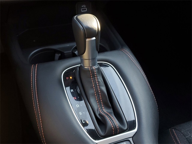 Vehicle image 34 of 35