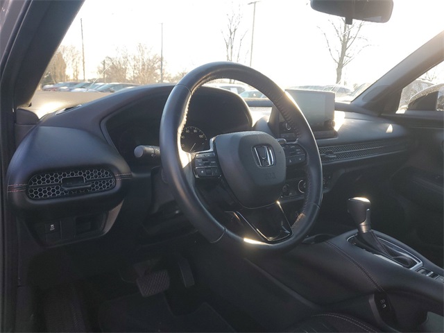 Vehicle image 20 of 35