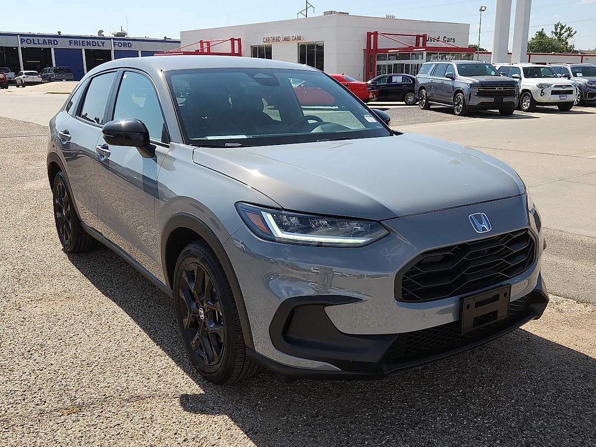 Vehicle image 2 of 12