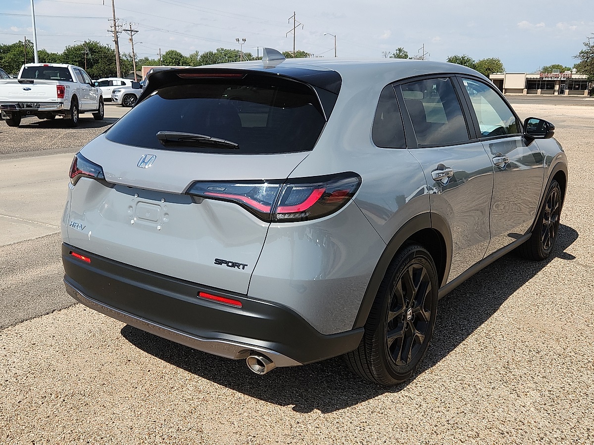 Vehicle image 3 of 12