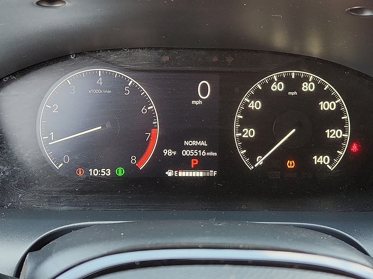 Vehicle image 9 of 12