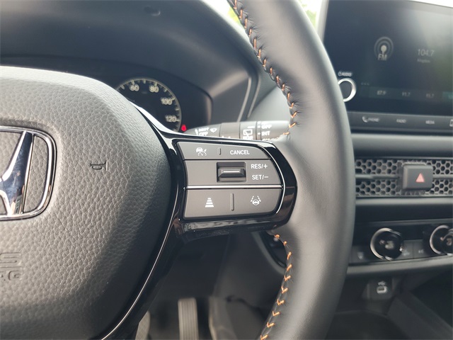 Vehicle image 18 of 39
