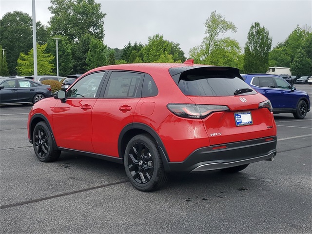 Vehicle image 6 of 39