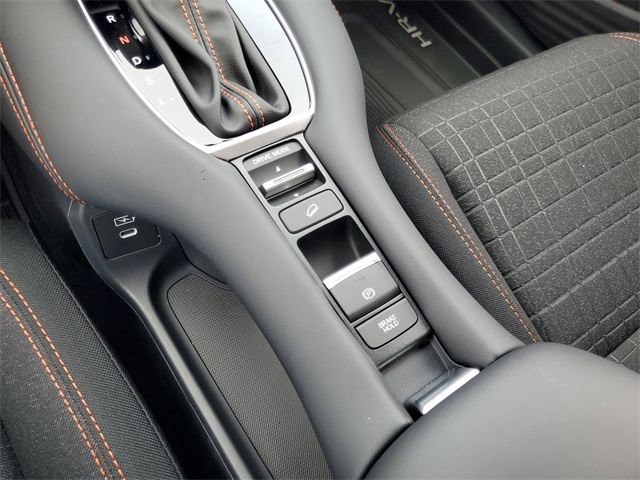 Vehicle image 27 of 39