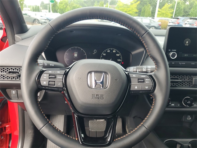Vehicle image 16 of 39