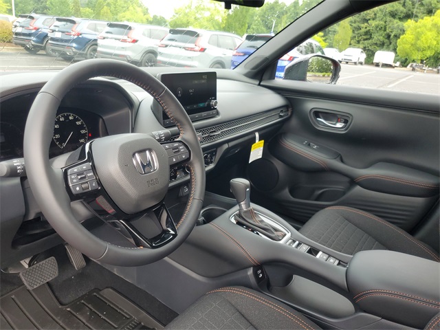 Vehicle image 13 of 39