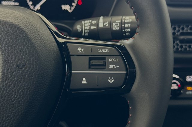 Vehicle image 27 of 31