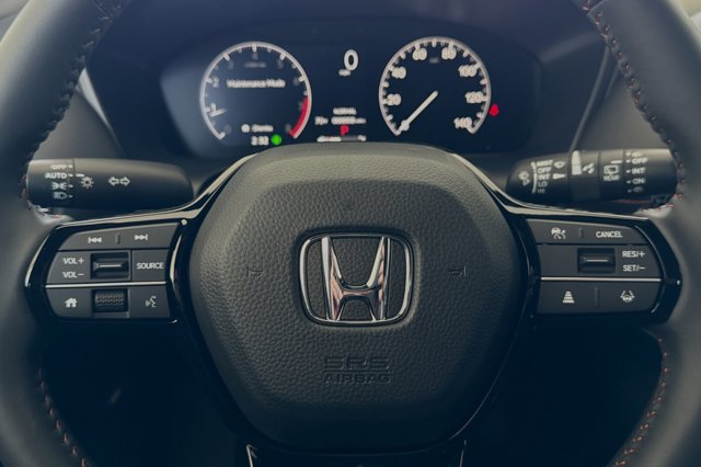 Vehicle image 25 of 31