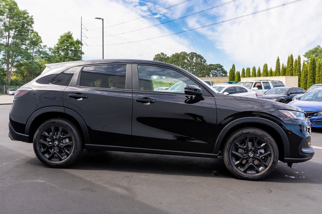 Vehicle image 5 of 28