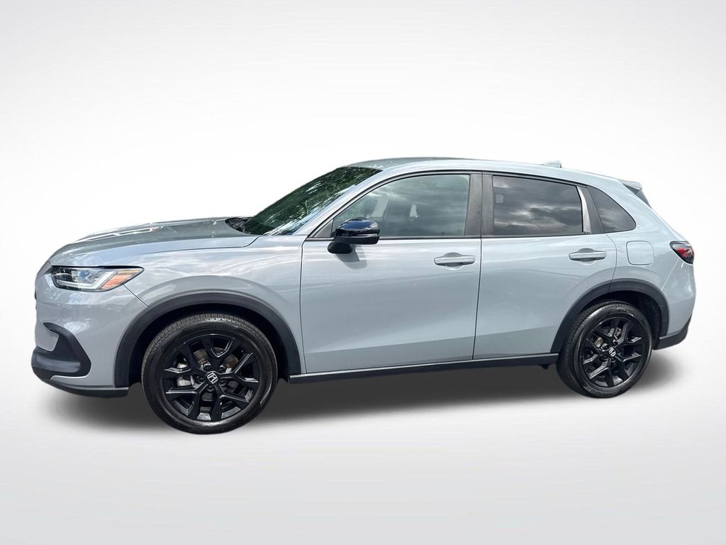 2025 Honda HR-V Sport Image 2 of 33