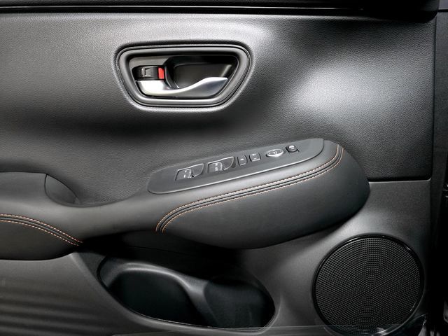Vehicle image 28 of 39