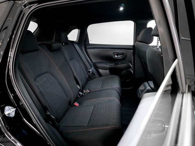 Vehicle image 36 of 39
