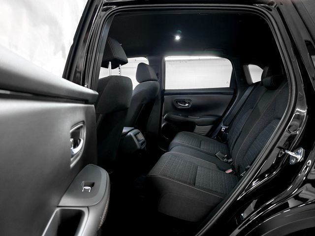 Vehicle image 29 of 39