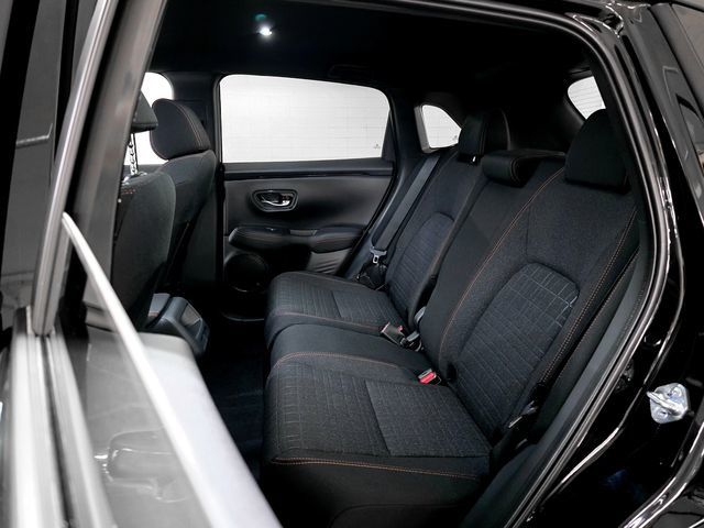 Vehicle image 23 of 39