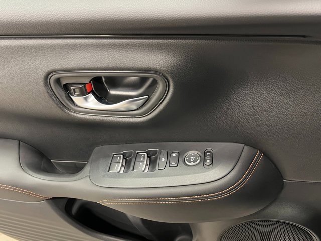 Vehicle image 14 of 30