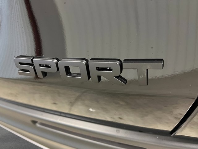 Vehicle image 10 of 30