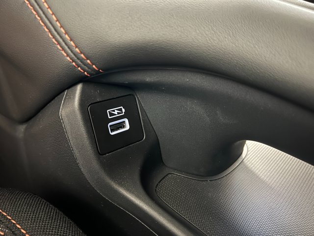 Vehicle image 18 of 30