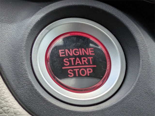 Vehicle image 17 of 36