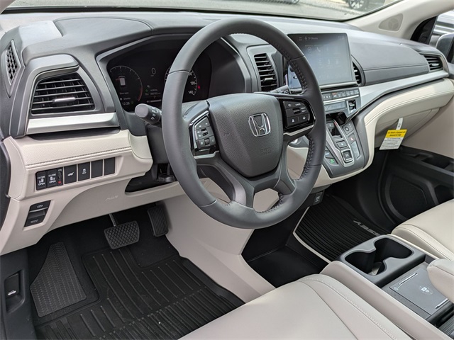 Vehicle image 10 of 36