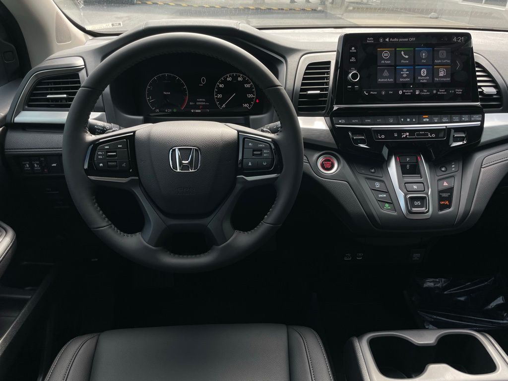 Vehicle image 21 of 47