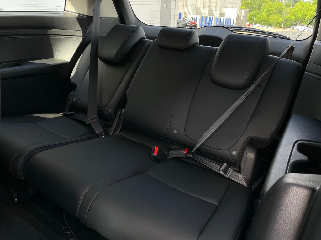 Vehicle image 12 of 47
