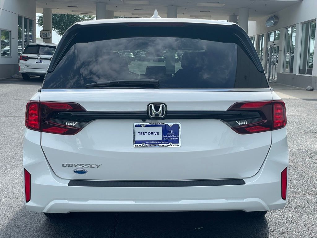 Vehicle image 6 of 47