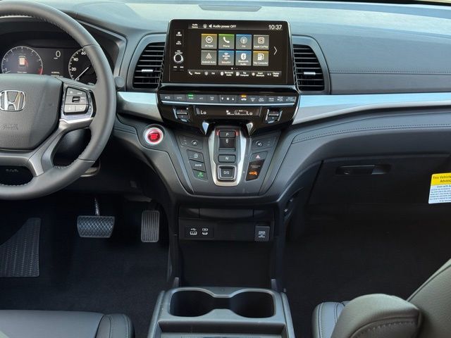 Vehicle image 10 of 26