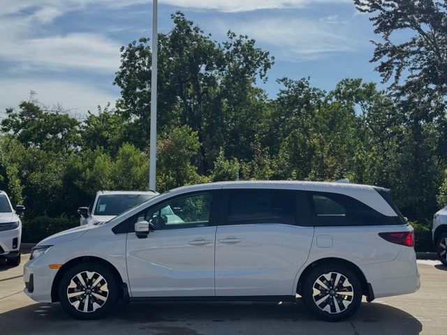 Vehicle image 7 of 26
