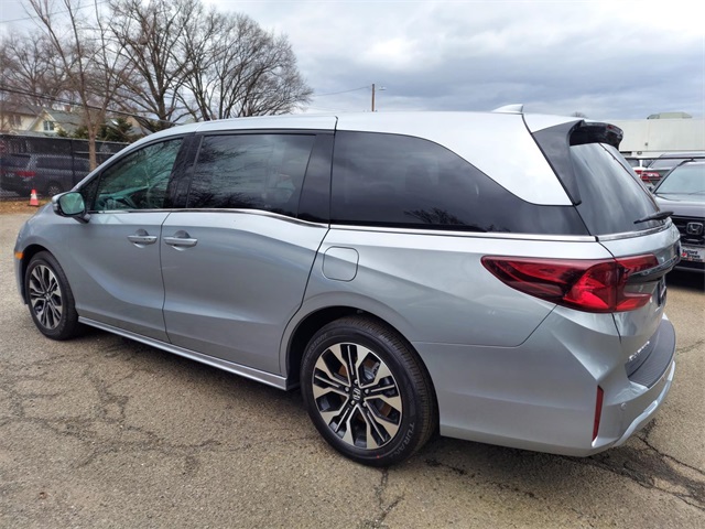 Vehicle image 5 of 22