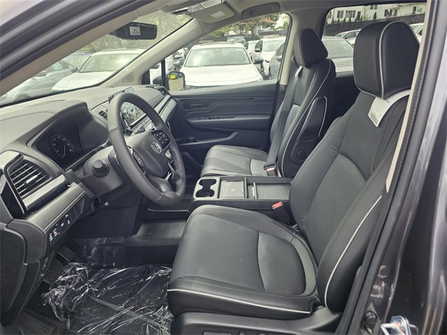 Vehicle image 12 of 24