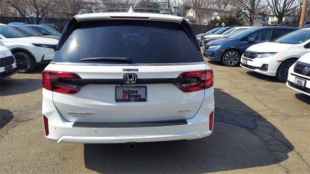 Vehicle image 6 of 21