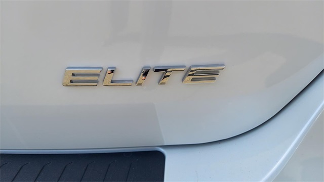 Vehicle image 7 of 21