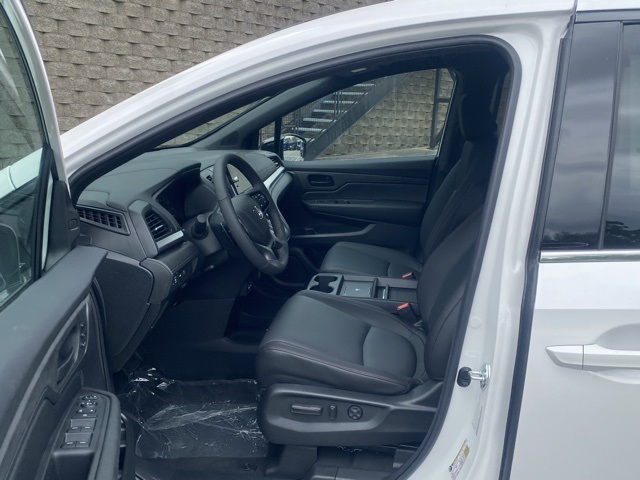 Vehicle image 16 of 37