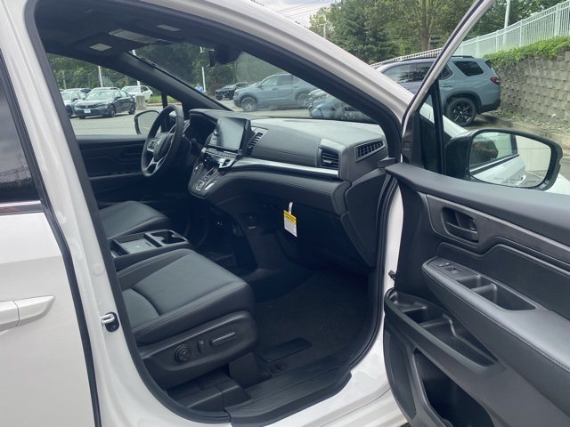 Vehicle image 22 of 37
