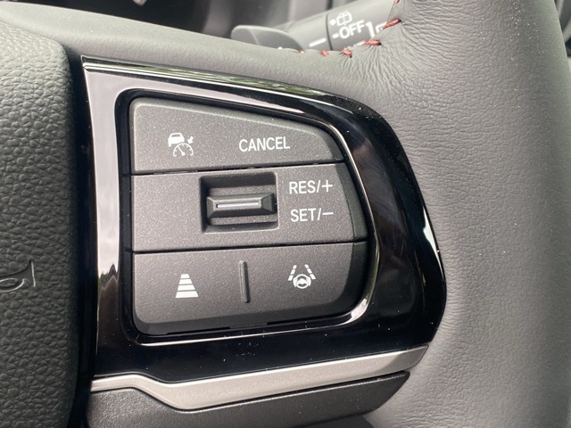 Vehicle image 34 of 37