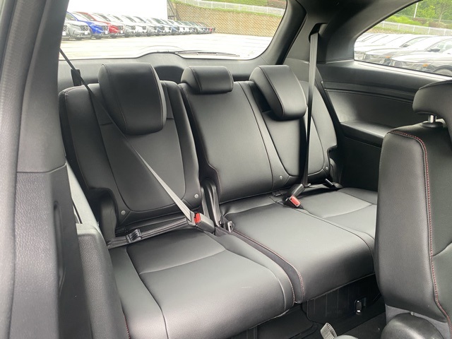 Vehicle image 11 of 37