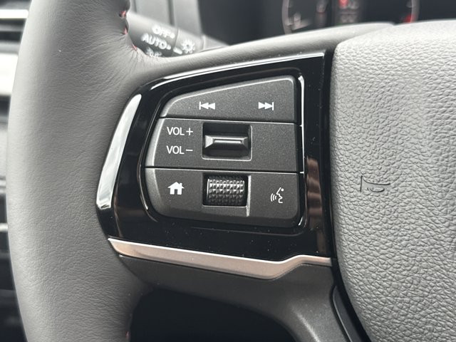 Vehicle image 26 of 32