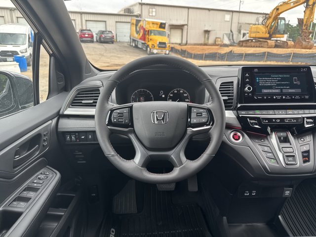 Vehicle image 24 of 32
