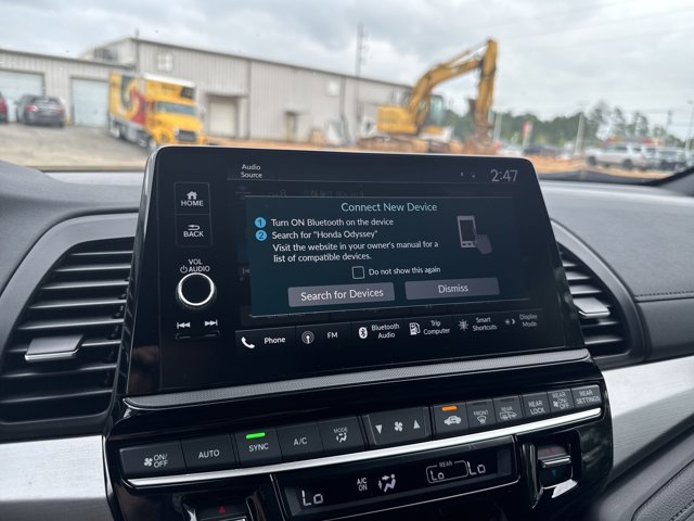 Vehicle image 29 of 32