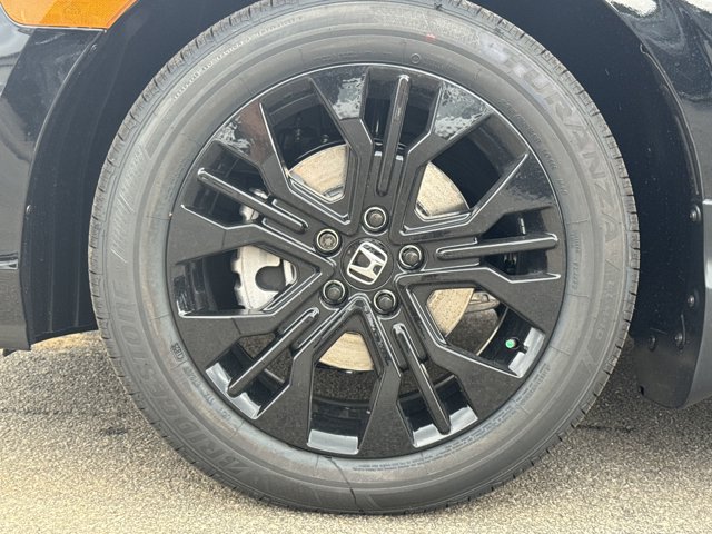 Vehicle image 12 of 32