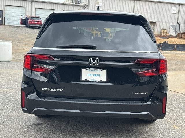 Vehicle image 9 of 32