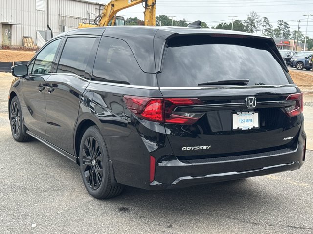 Vehicle image 7 of 32