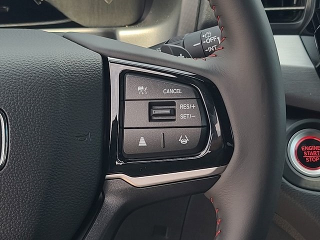 Vehicle image 28 of 31
